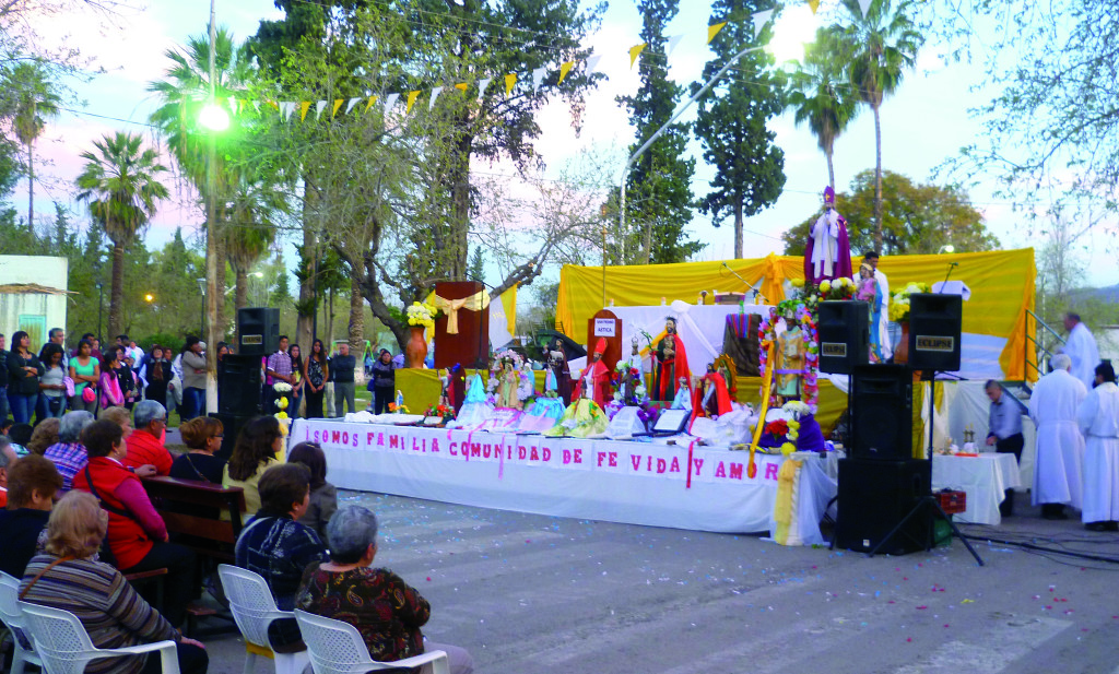Fiesta de todos los santos en San Agustín de Valle Fértil (imagen cortesía Caminos Andinos).